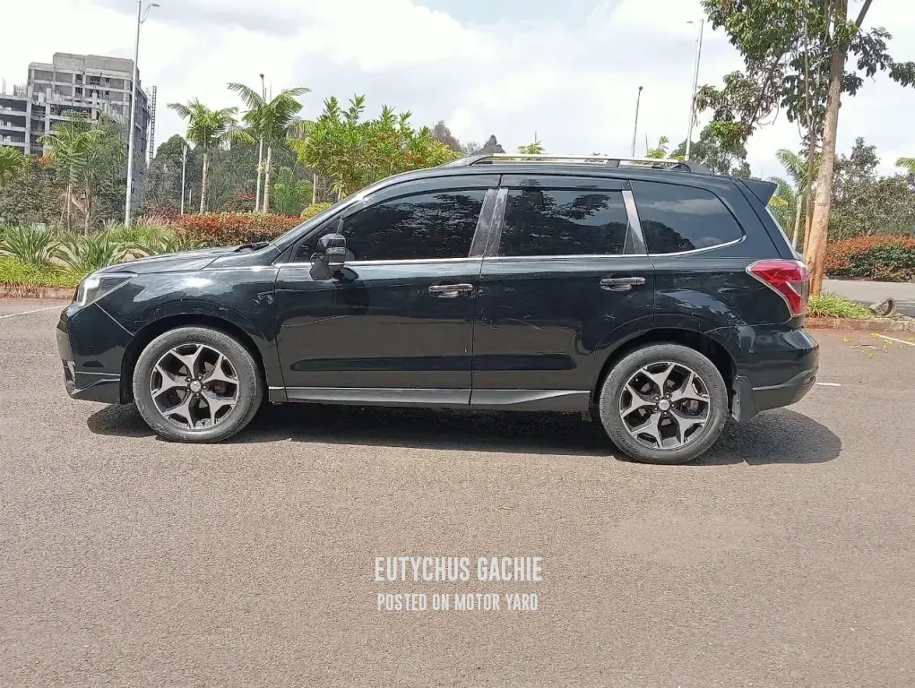 Subaru Forester 2015 Black