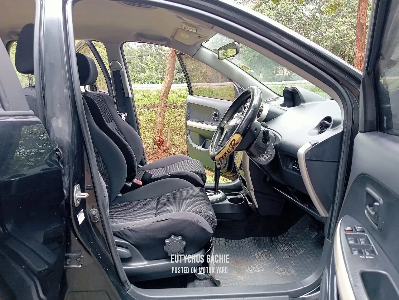 Toyota IST 2003 Black