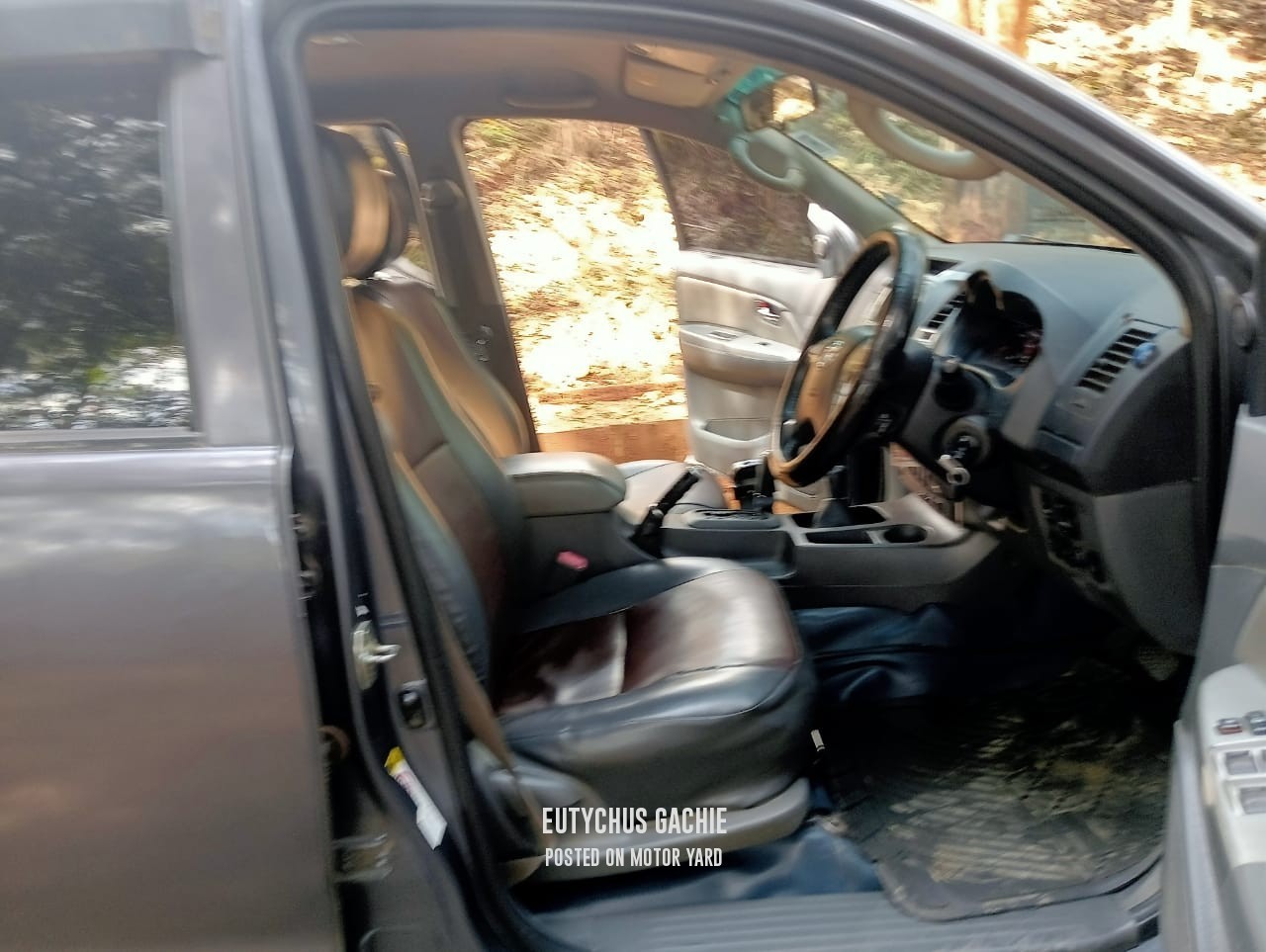 Toyota Hilux Vigo D/Cab 2012 Silver