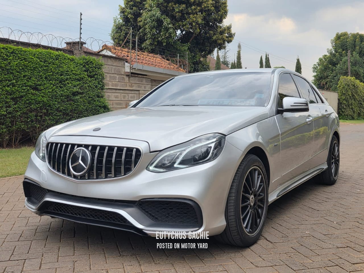 Mercedes-Benz E250 2011 Grey