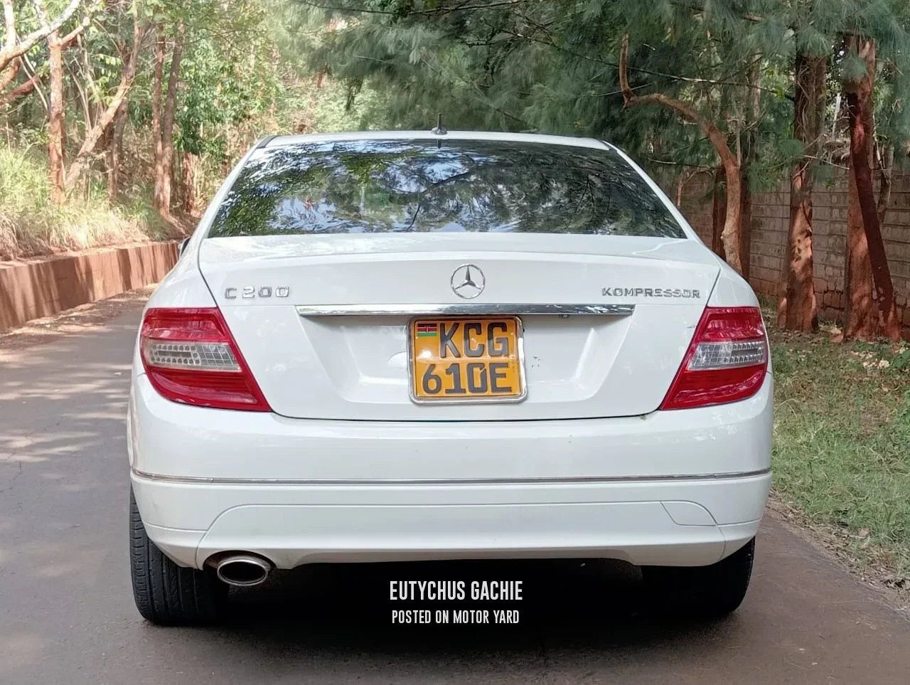 Mercedes-Benz C200 2009 White