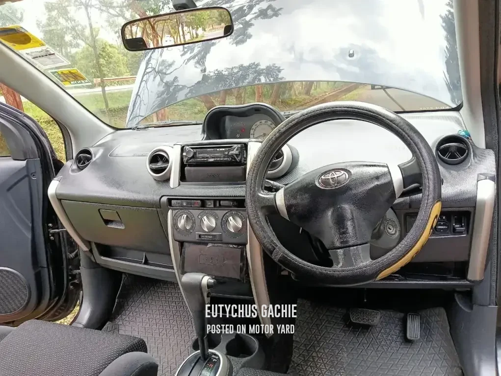 Toyota IST 2003 Black