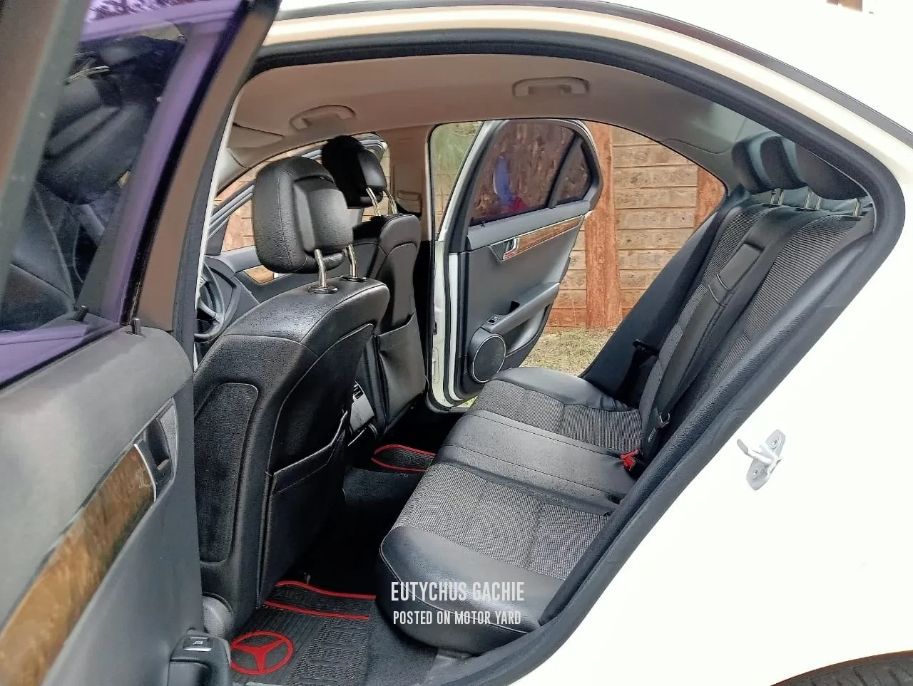 Mercedes-Benz C200 2009 White