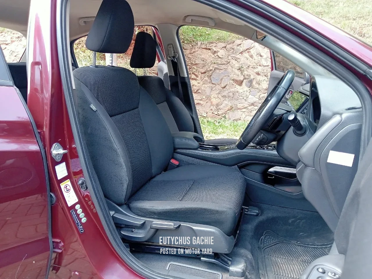 Honda Vezel 2014 Maroon
