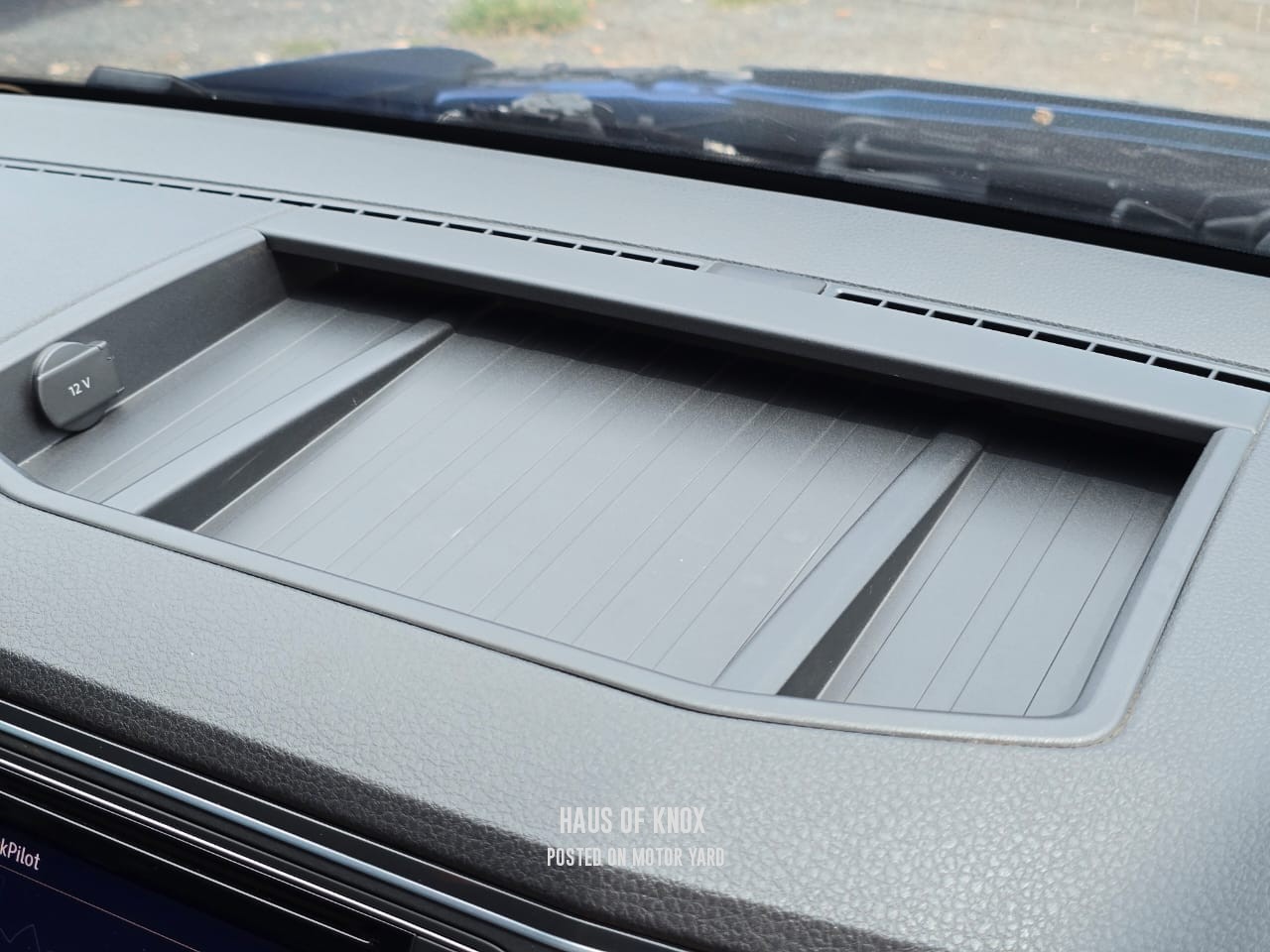 Volkswagen  2018 Blue