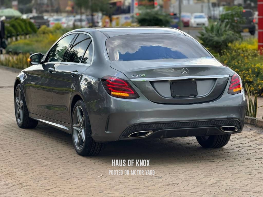 Mercedes-Benz C200 2018 Grey