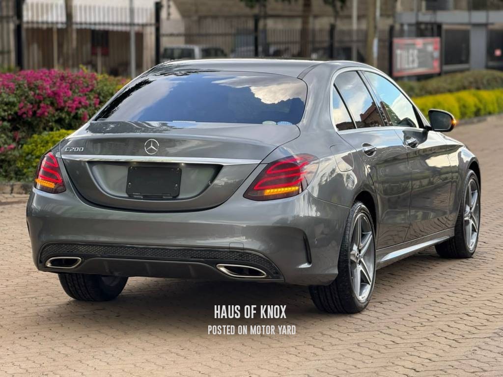 Mercedes-Benz C200 2018 Grey