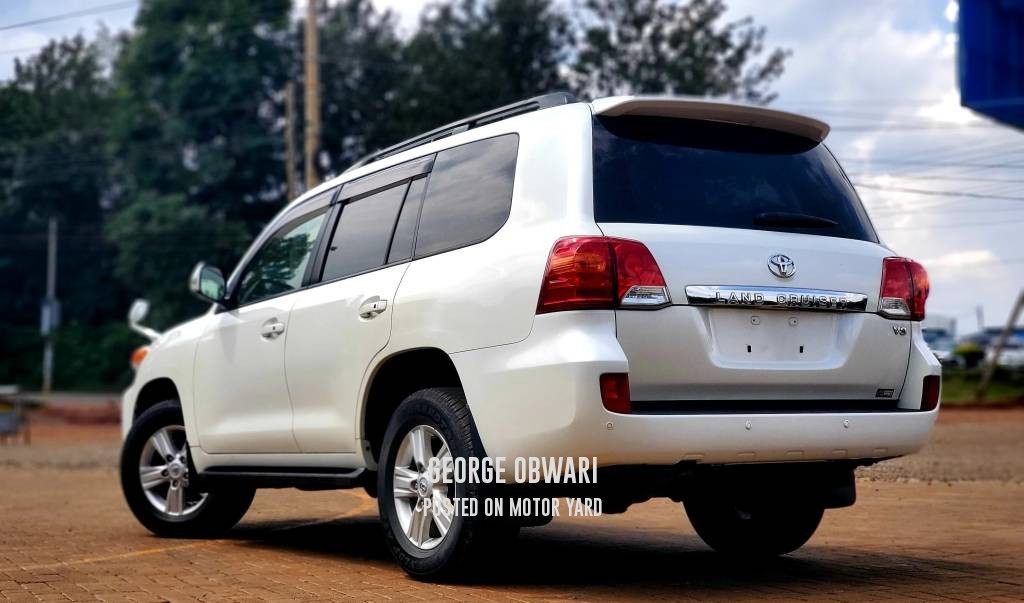 Toyota Land Cruiser 2016 Pearl