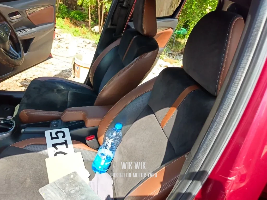 Honda Fit 2019 Pink