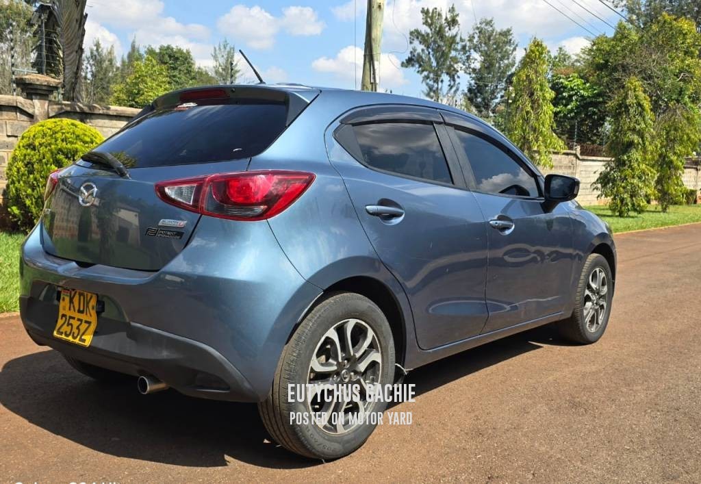 Mazda Demio 2015 Blue