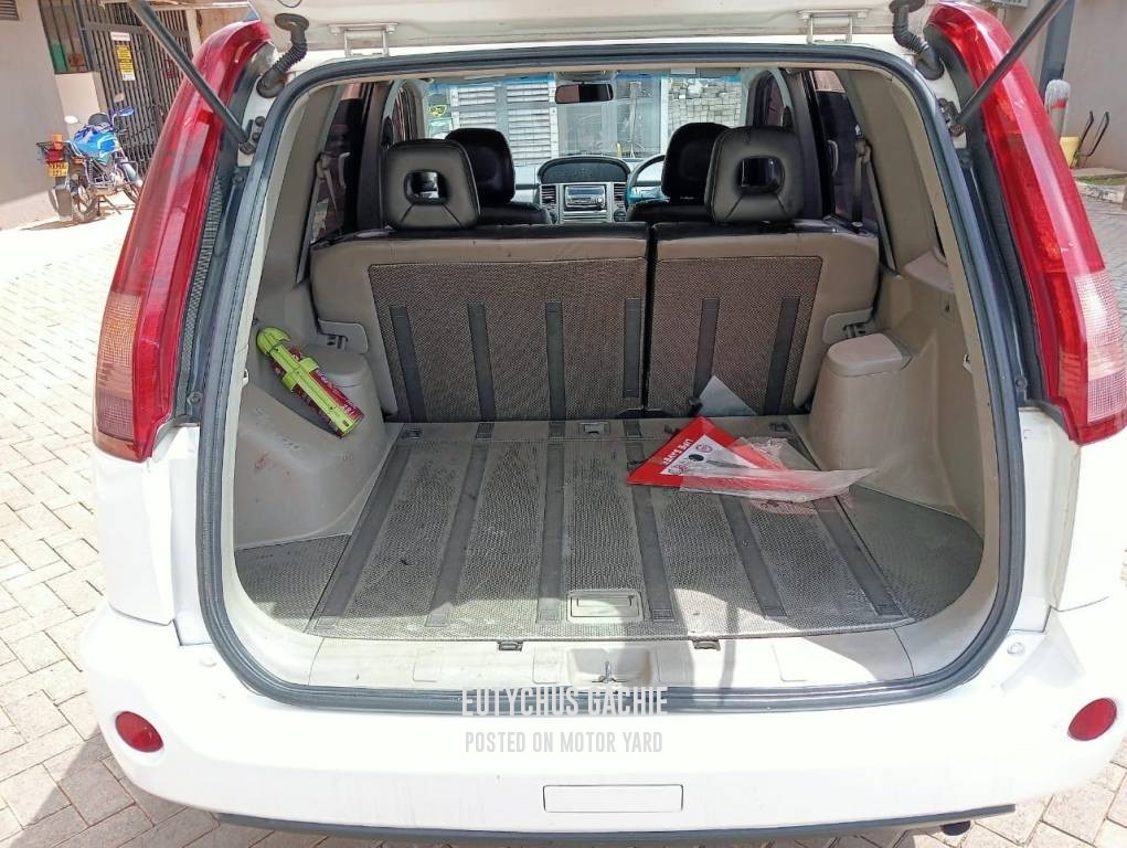 Nissan Xtrail 2007 White