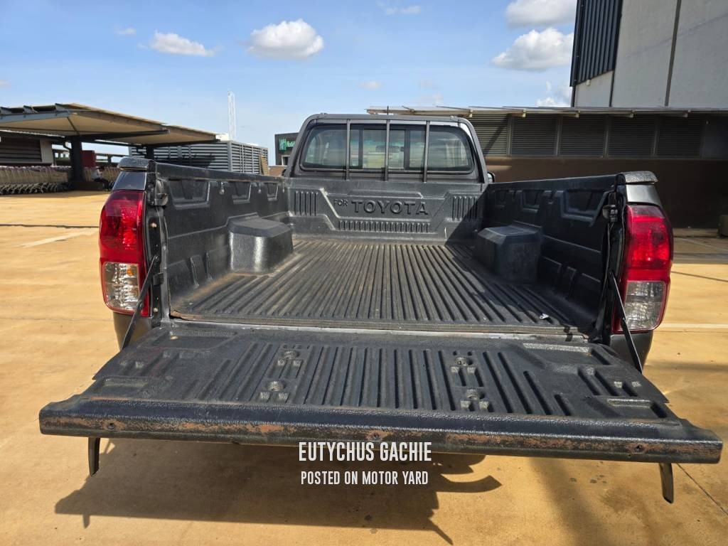 Toyota Hilux 2016 Grey