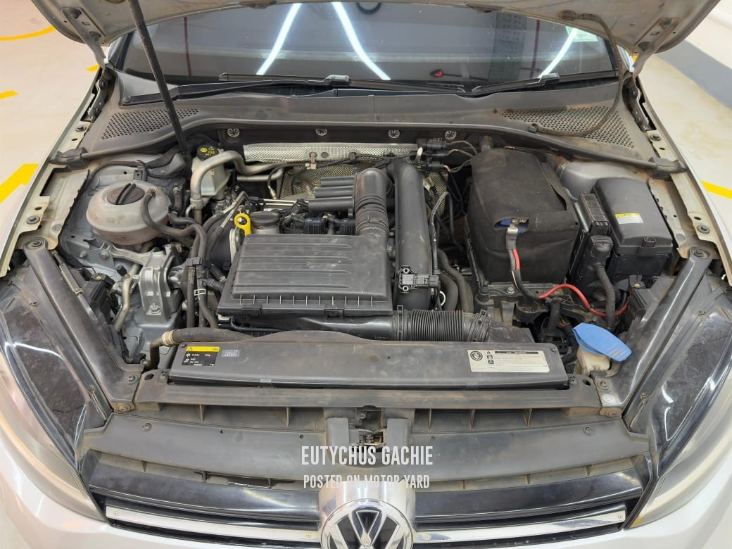 Volkswagen Golf 2015 Silver