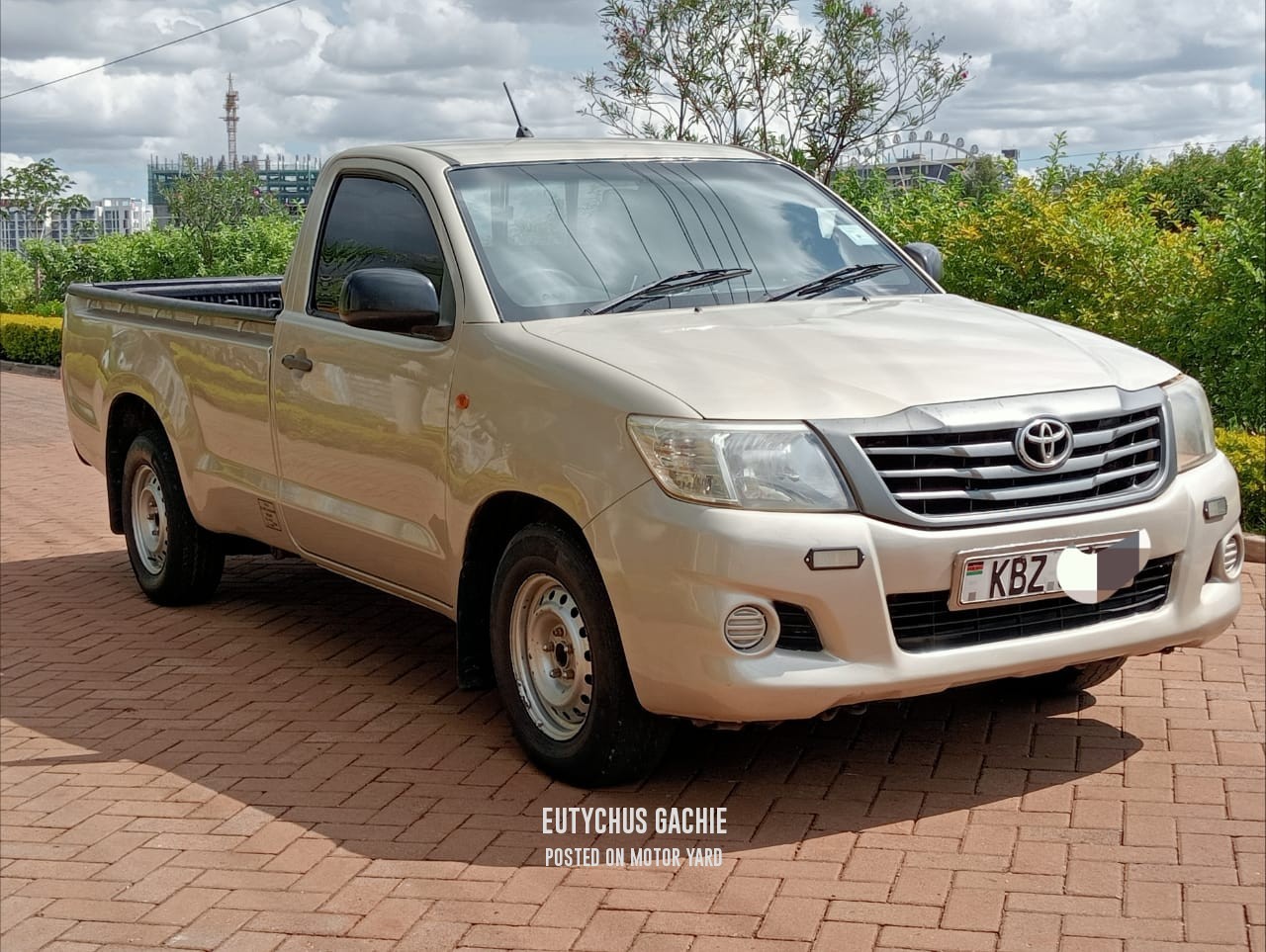 Toyota Hilux 2014 Grey