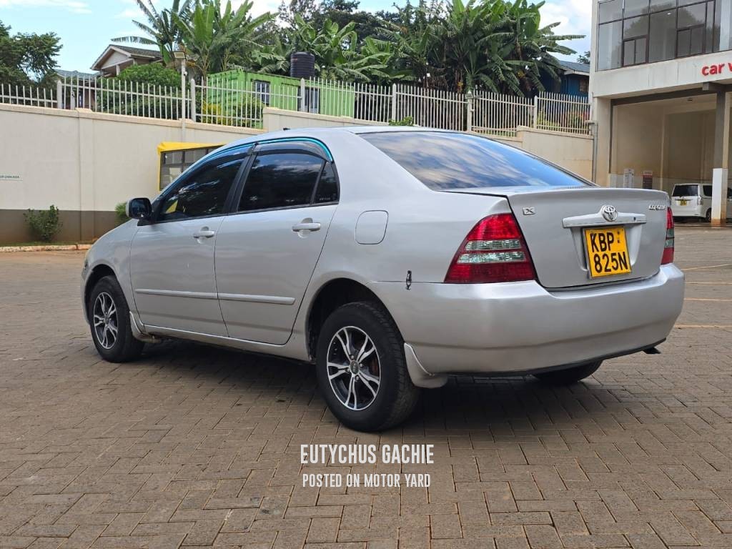 Toyota Corolla 2004 Silver