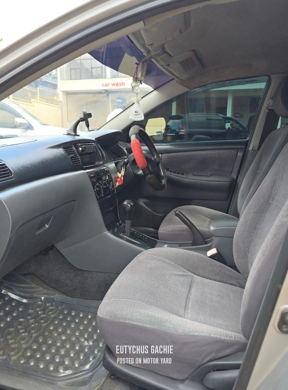 Toyota Corolla 2004 Silver