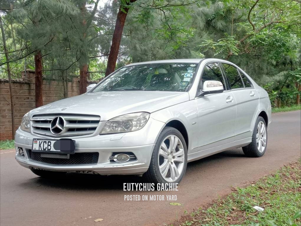 Mercedes-Benz C200 2007 Silver