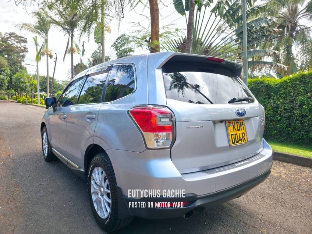 Subaru Forester 2016 Silver