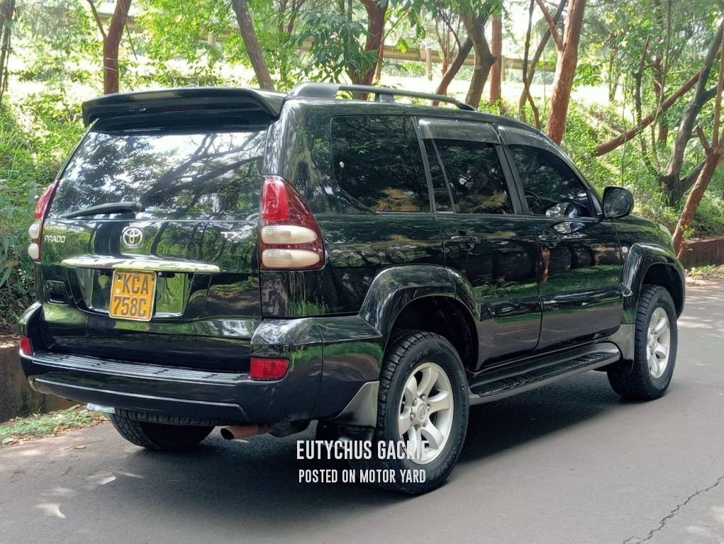 Toyota Land Cruiser Prado 2007 Black
