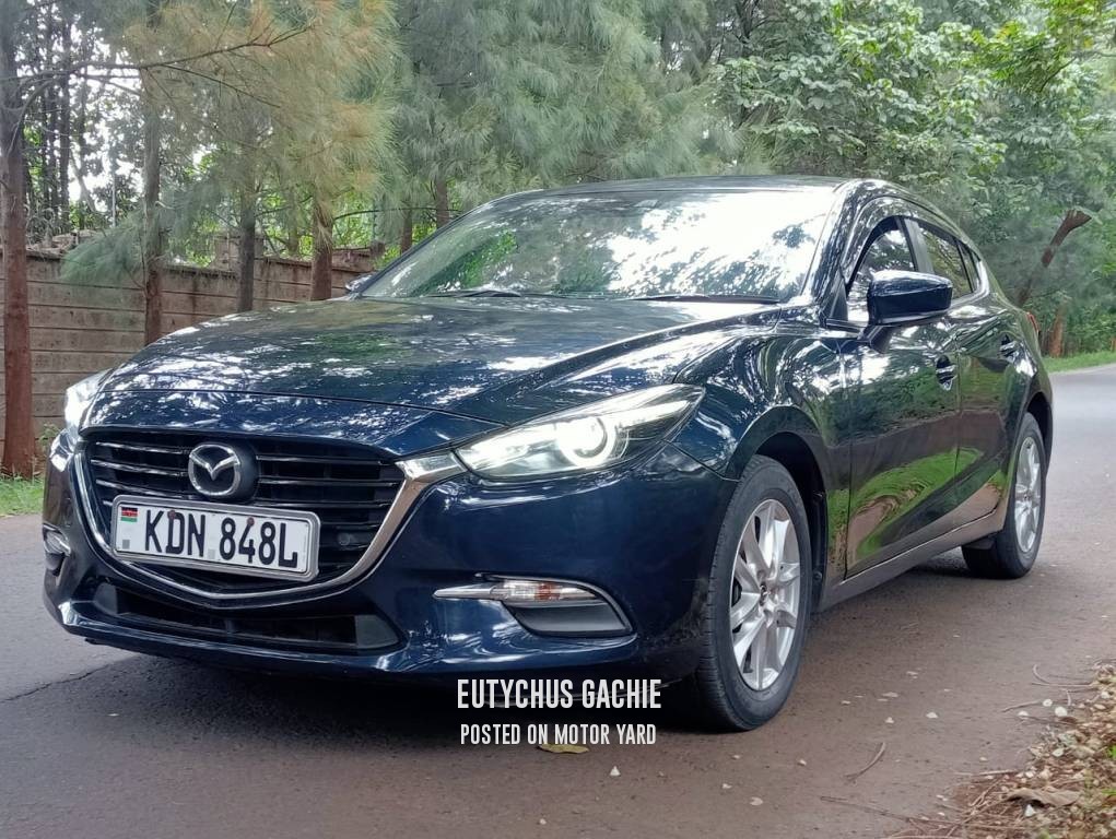 Mazda Axela 2016 Blue