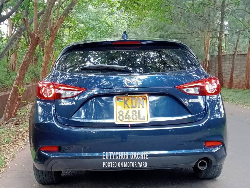 Mazda Axela 2016 Blue