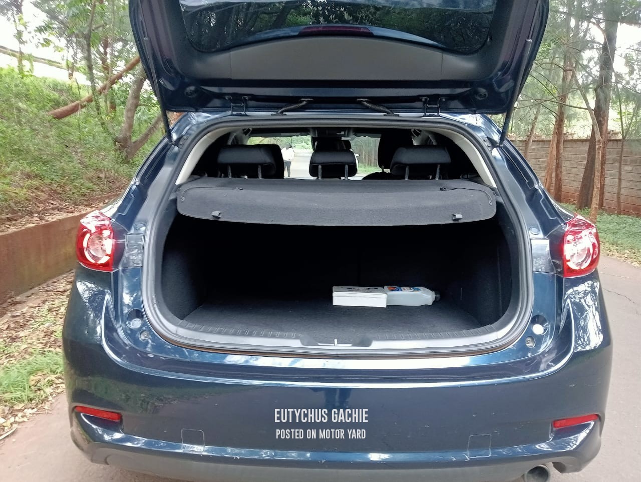 Mazda Axela 2016 Blue