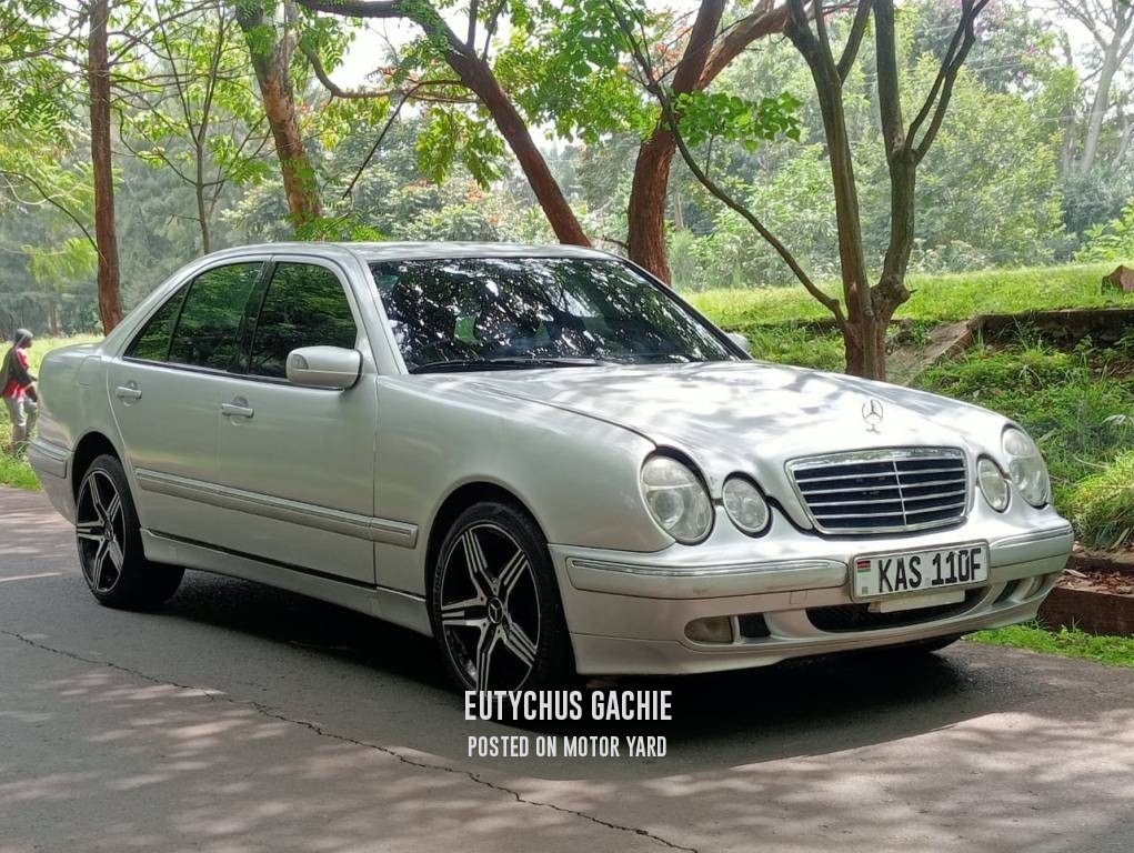 Mercedes-Benz E240 2000 Silver