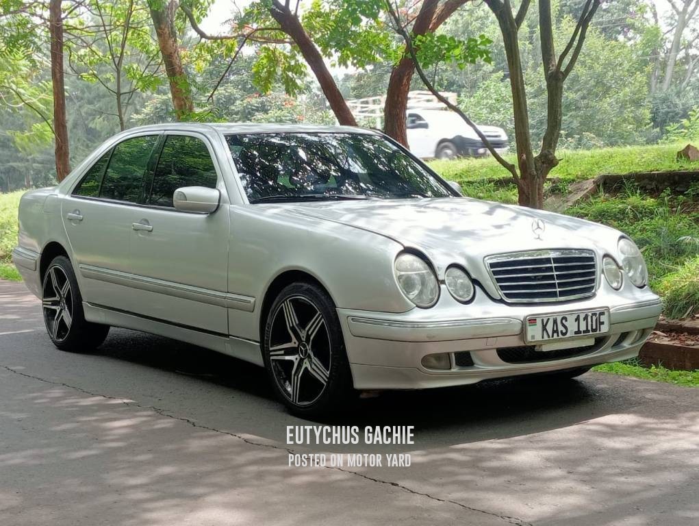 Mercedes-Benz E240 2000 Silver