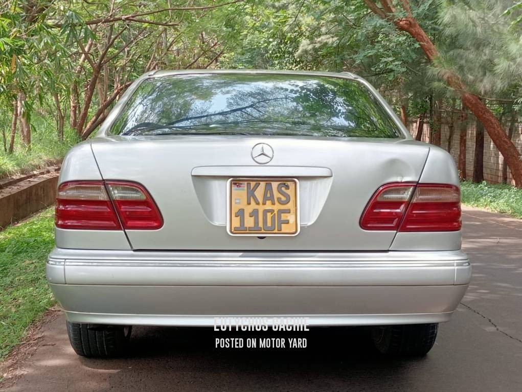 Mercedes-Benz E240 2000 Silver