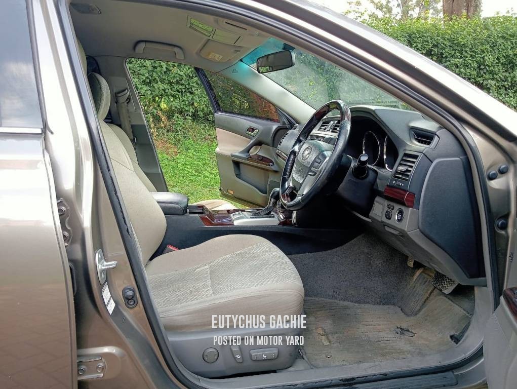 Toyota Mark X 2012 Brown