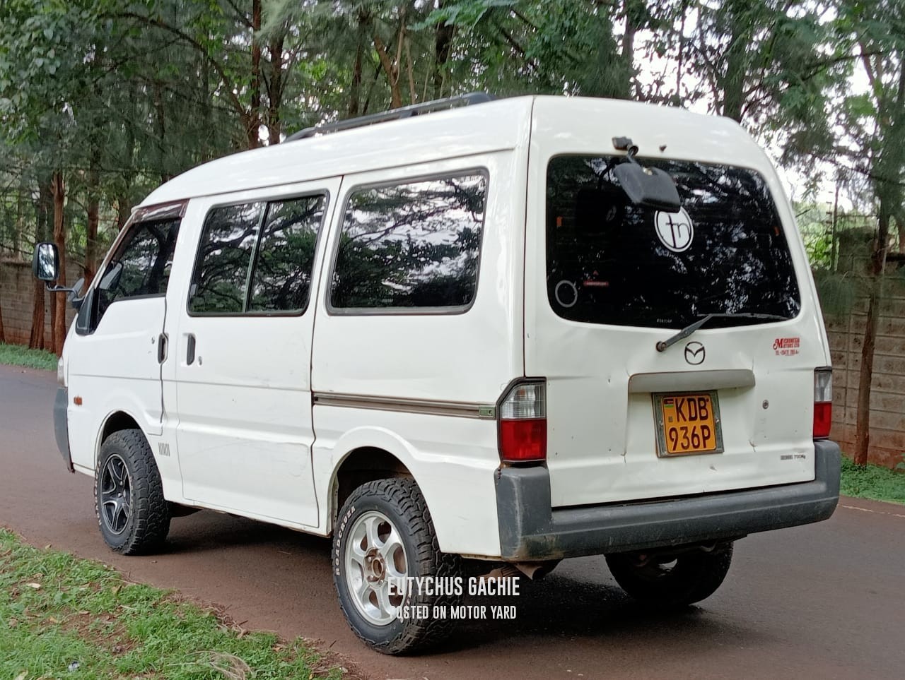 Mazda Bongo 2014 White