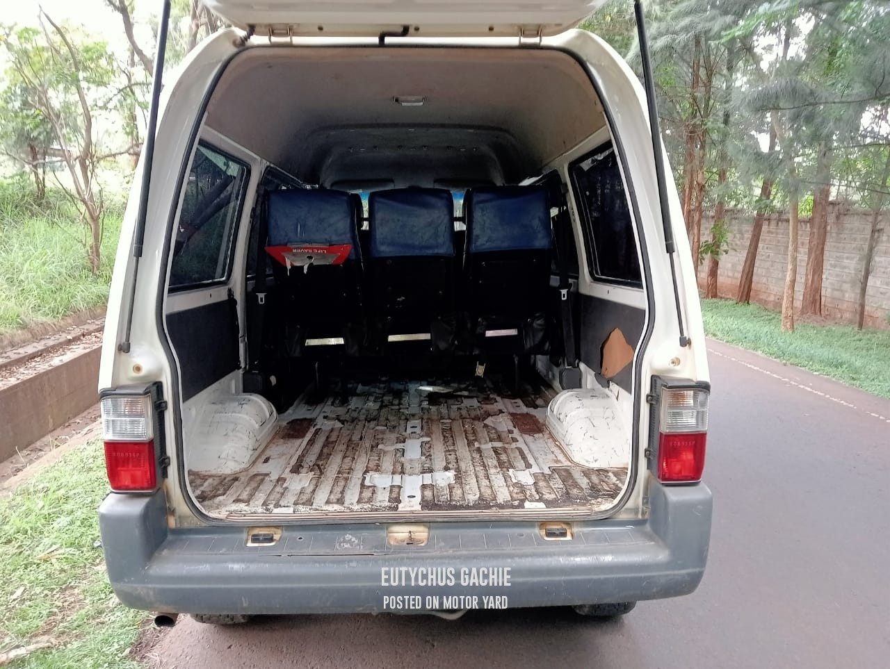 Mazda Bongo 2014 White