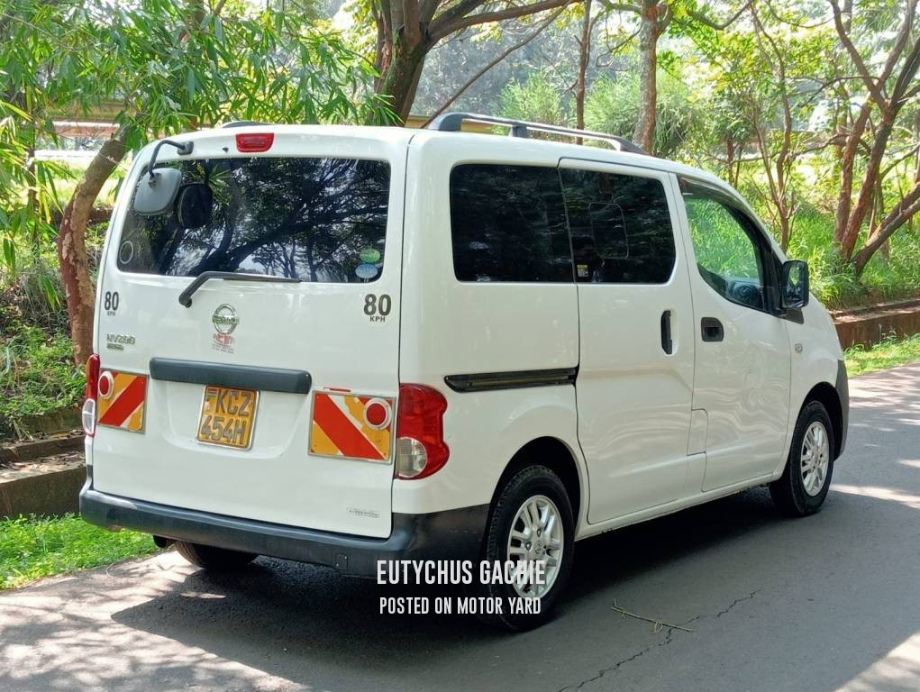 Nissan NV200 2013 White