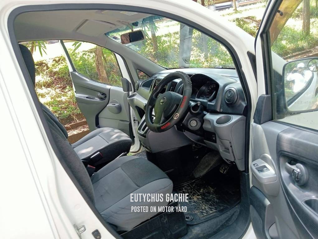Nissan NV200 2013 White