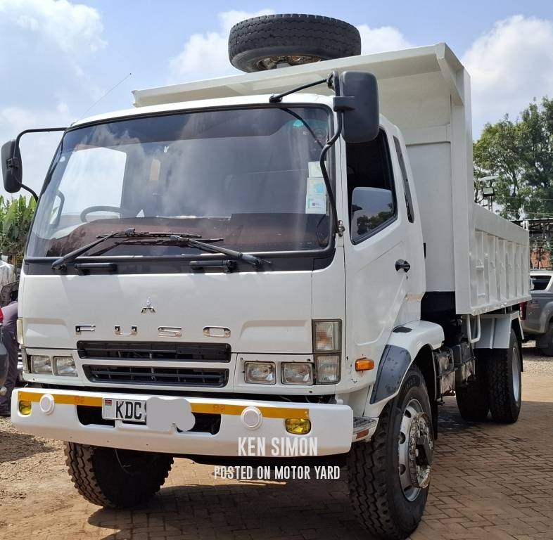 Mitsubishi Fuso 2021 White