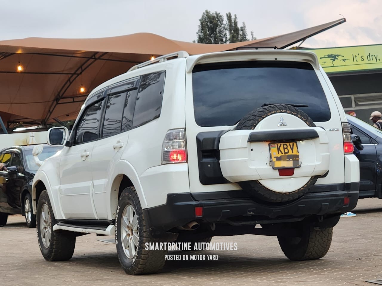 Mitsubishi Pajero Dakar 2007 White