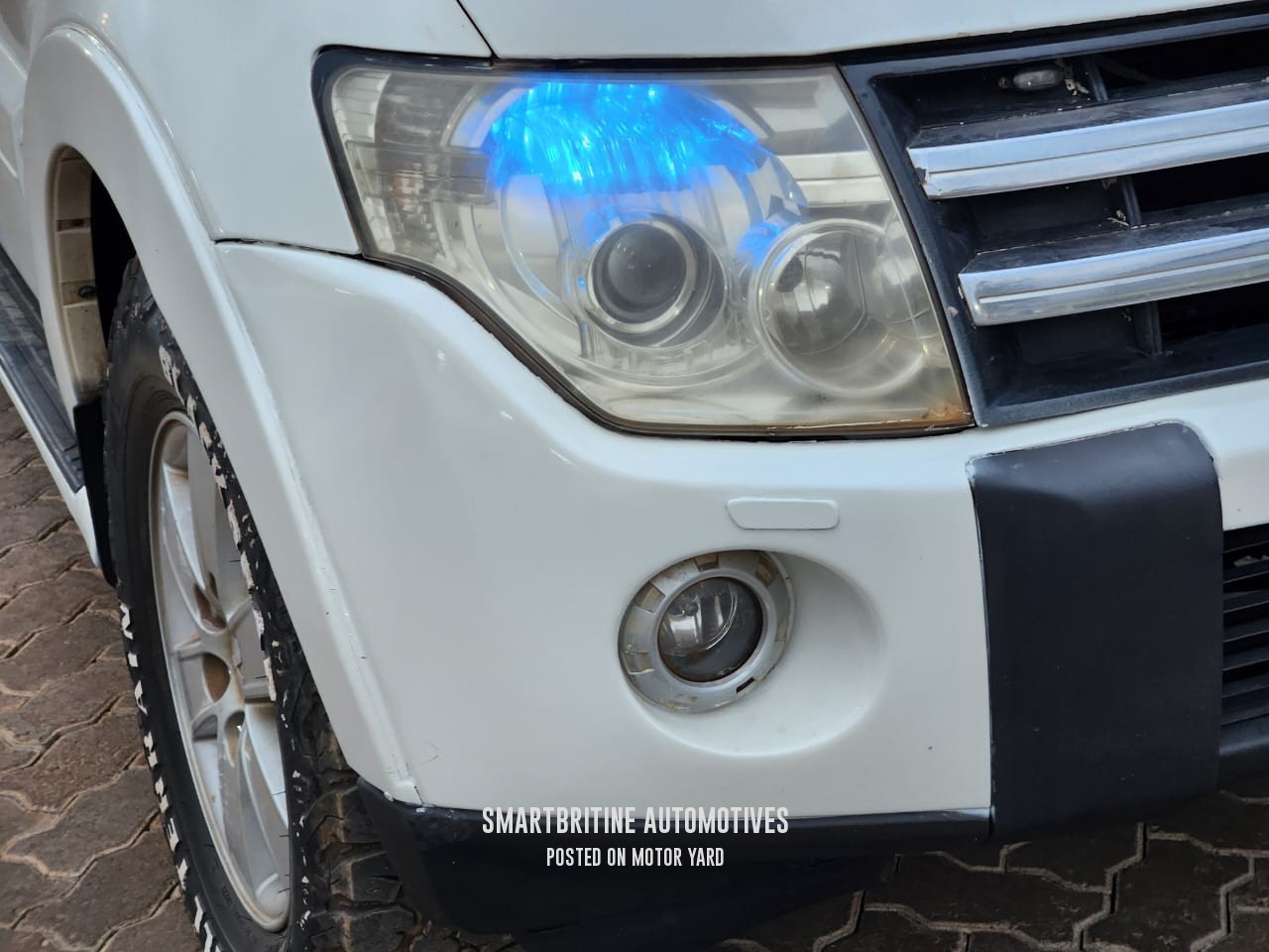 Mitsubishi Pajero Dakar 2007 White