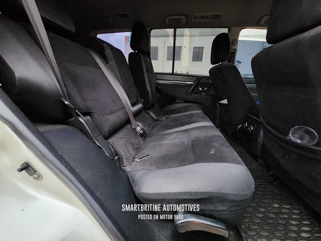 Mitsubishi Pajero Dakar 2007 White