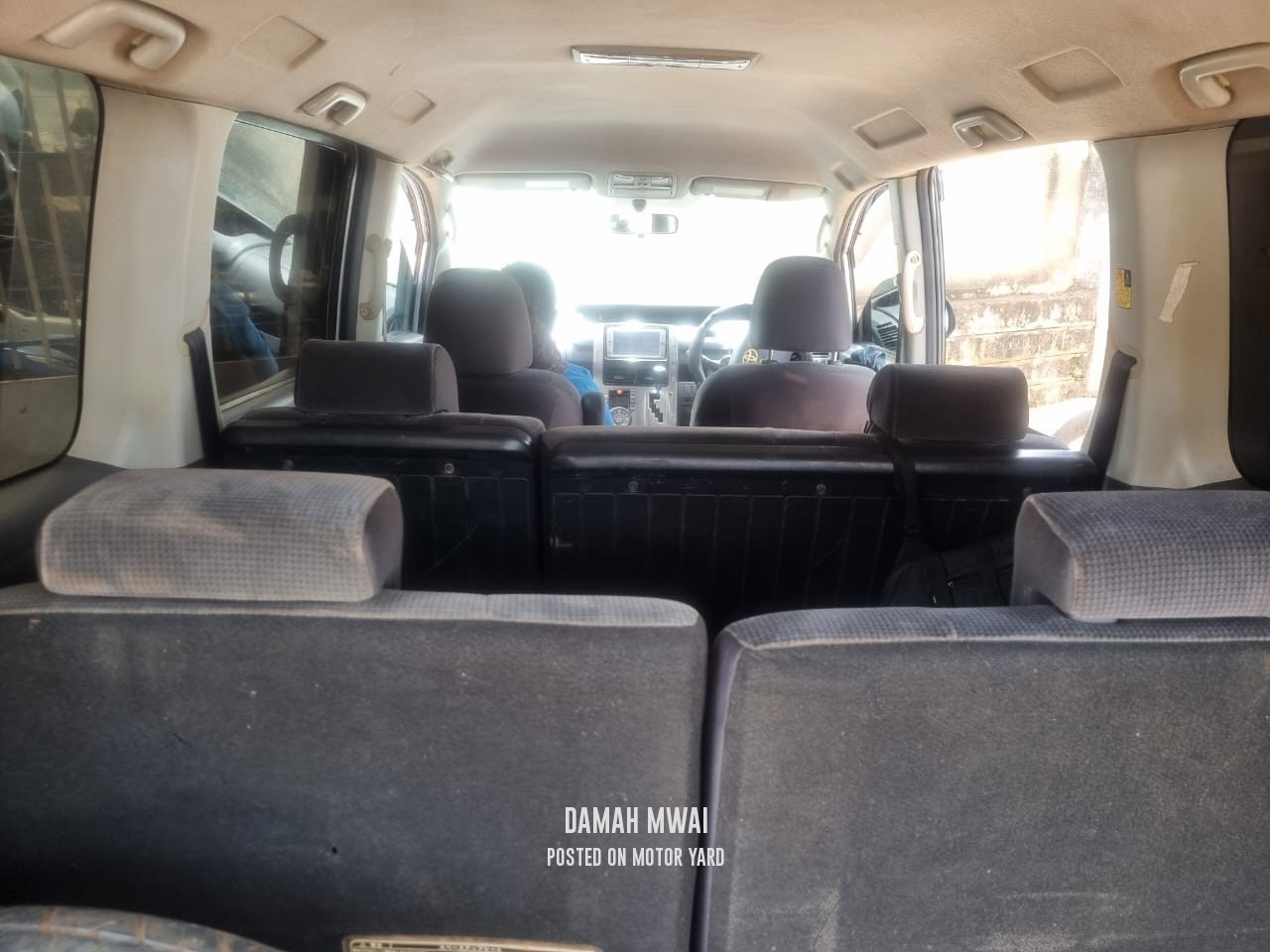 Toyota Voxy 2010 Silver