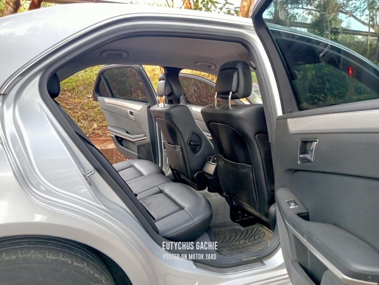 Mercedes-Benz E250 2010 Silver