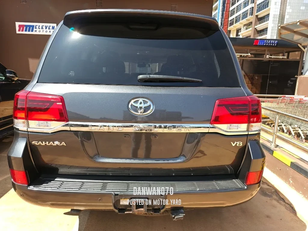 Toyota Land Cruiser 2018 Grey