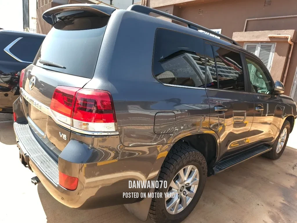 Toyota Land Cruiser 2018 Grey