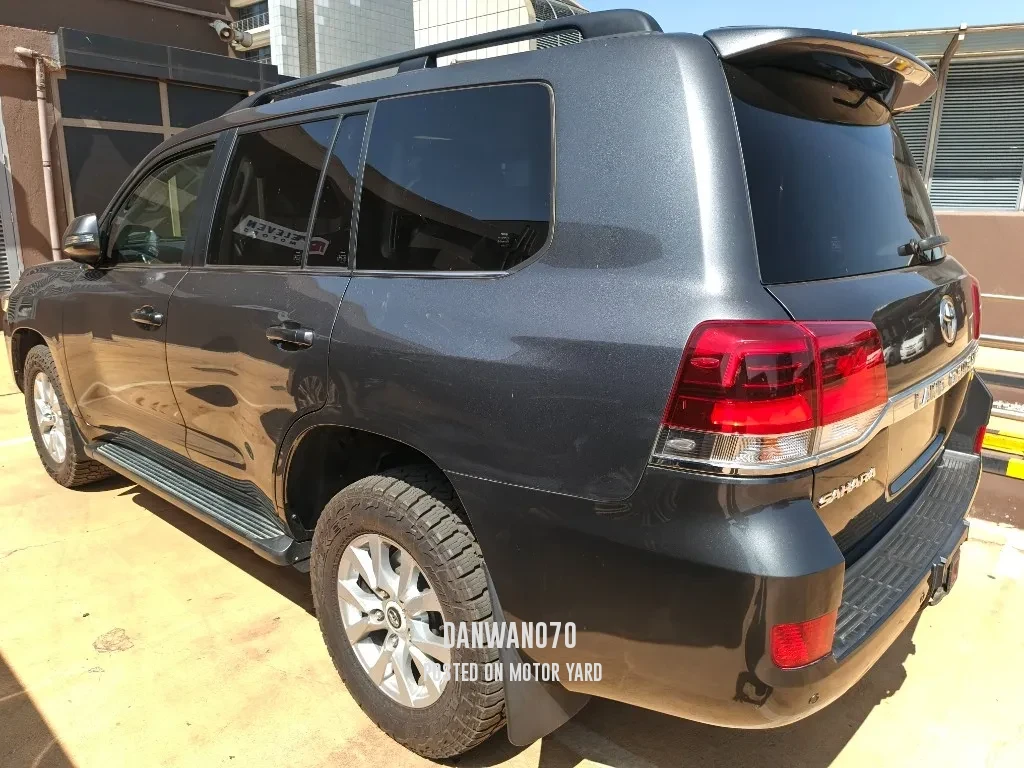 Toyota Land Cruiser 2018 Grey