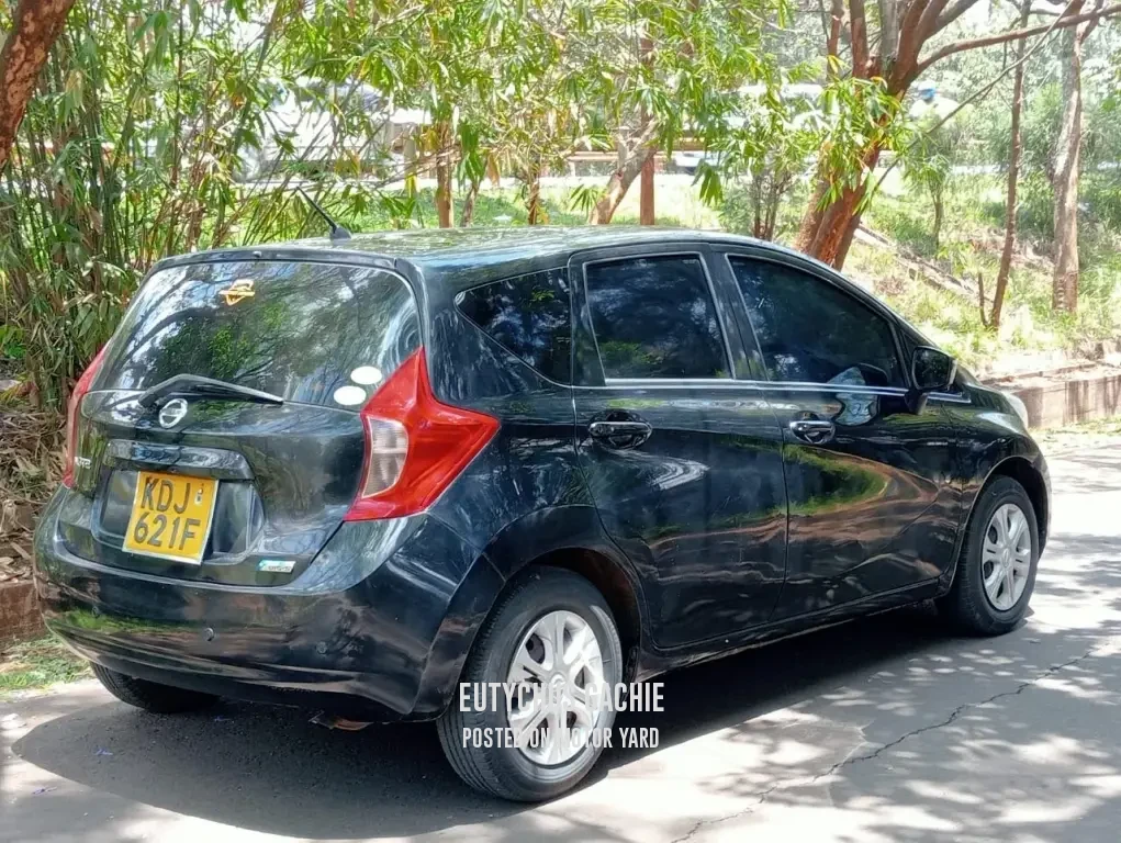 Nissan Note 2015 Black