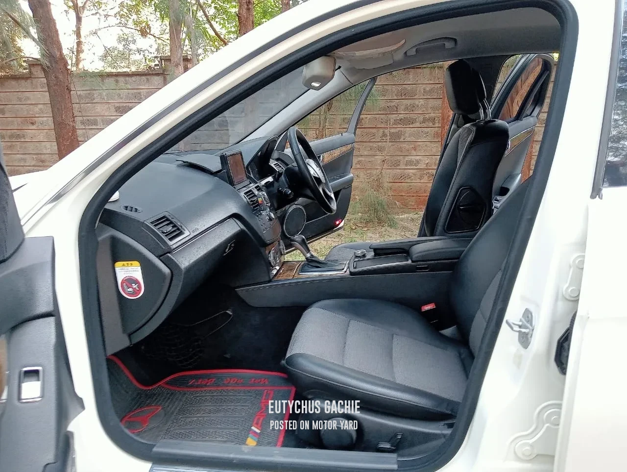 Mercedes-Benz C200 2009 White