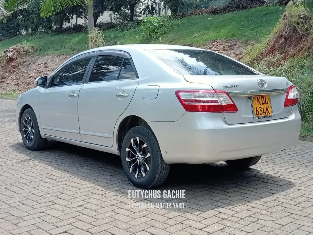Toyota Premio 2015 Grey