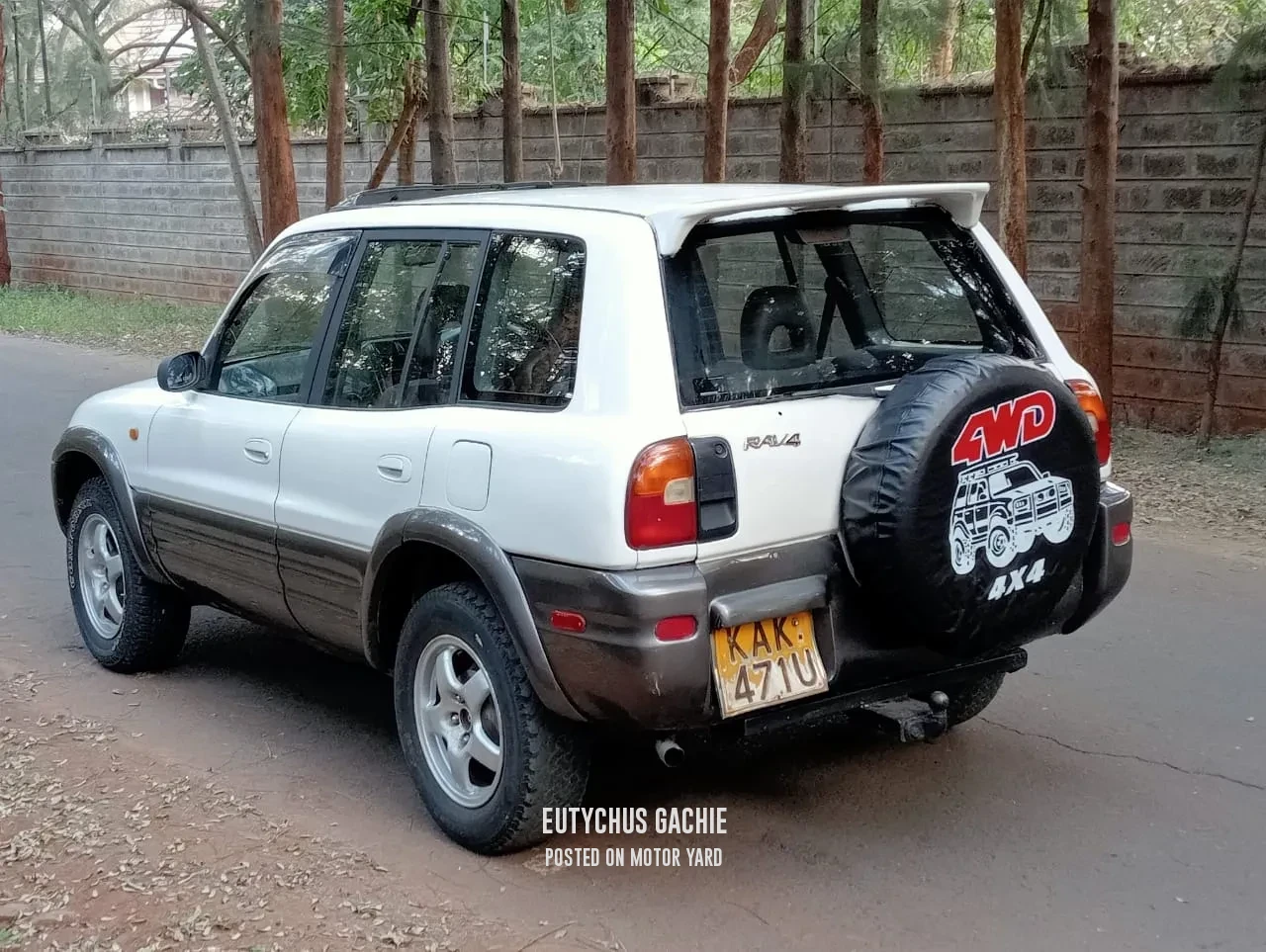 Toyota Rav4 2000 White