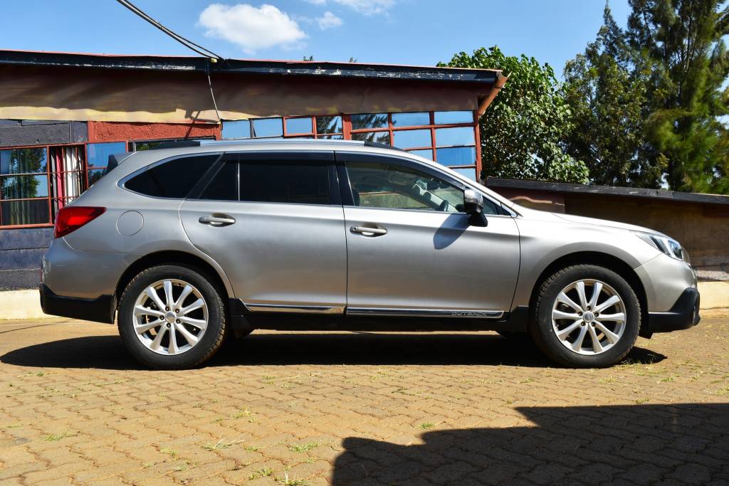 Subaru Outback 2016 Grey