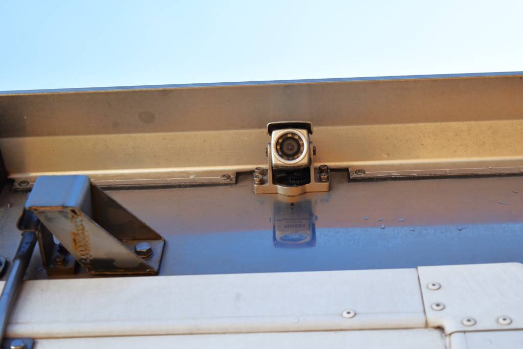 Mitsubishi Fuso 2017 White