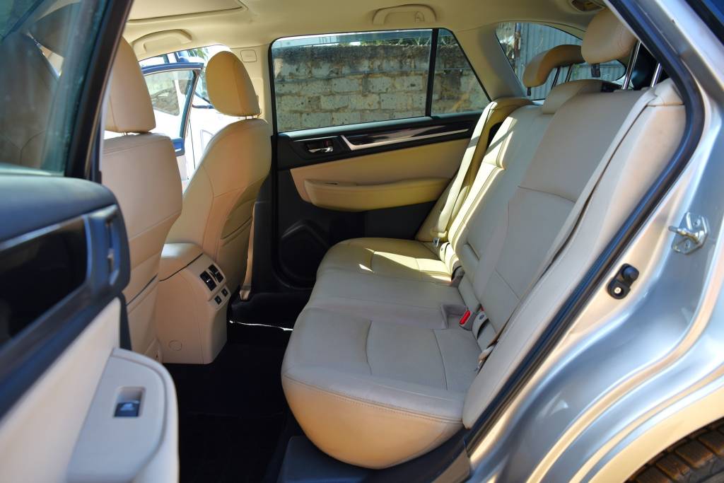 Subaru Outback 2016 Grey